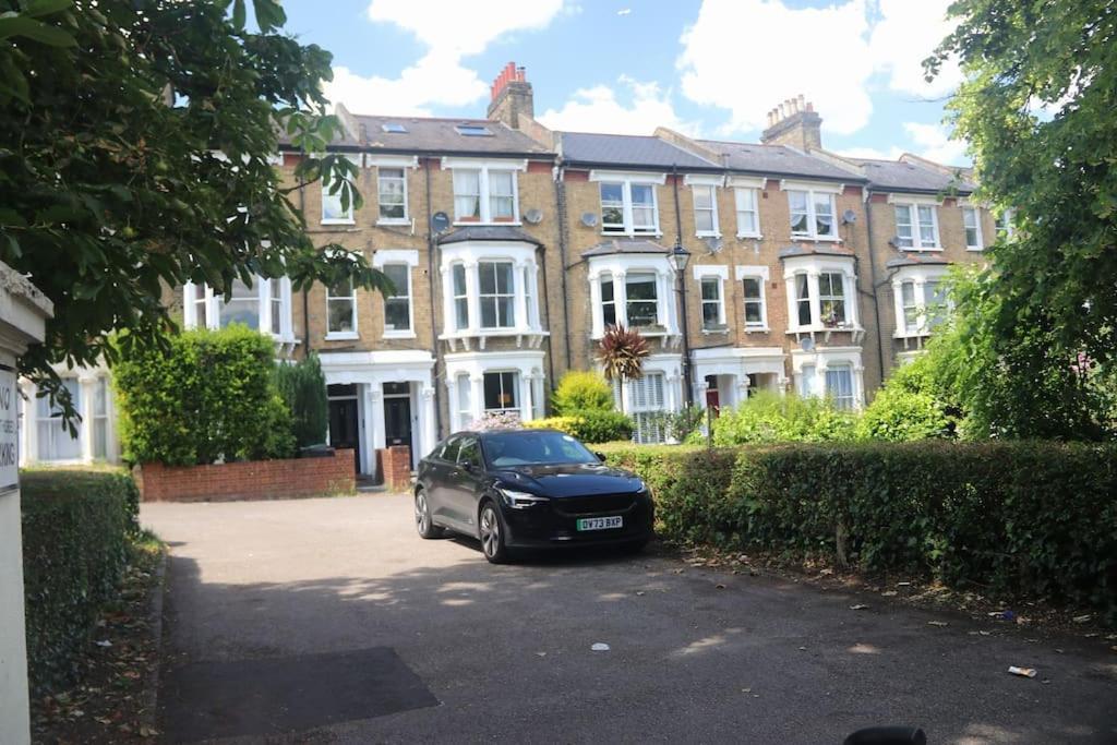 Qties Luxury Home London Kültér fotó